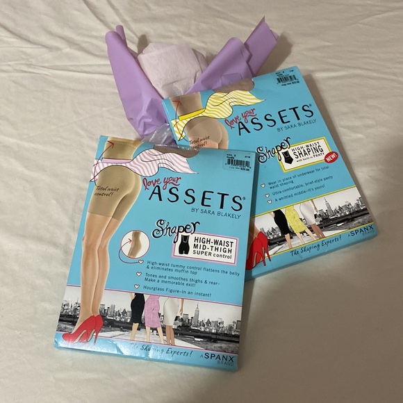 Love Your Assets - shapers. High-Waist, Super Control. A Spanx brand - Picture 3 of 4